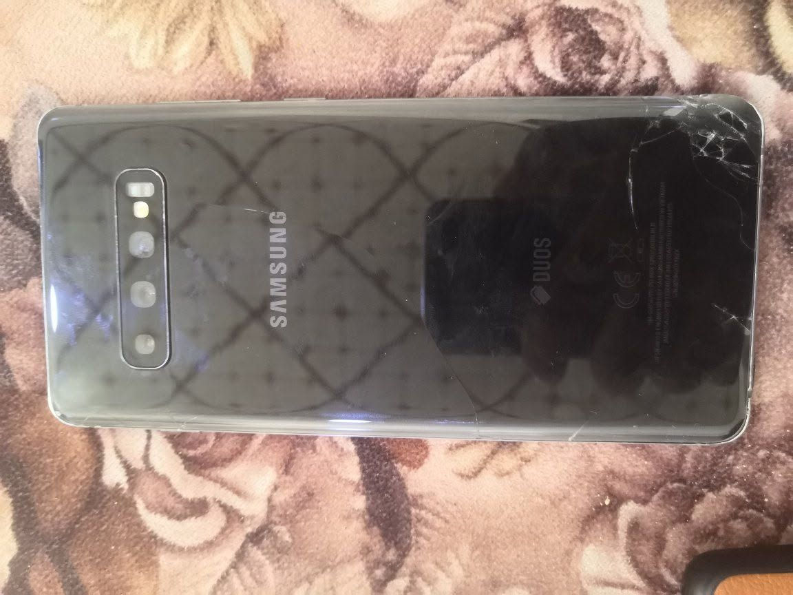 سامسونج اس ١٠ بلس
samsung s10 plus
ذاكرة ١٢٨
رام ٦
بصمة بالشاشة
بي خط وضربة أسفل الشاشة
لمس كله شغال ومابي شي
قاعدة مال سيم كرت مكسورة يعني السيم مرات يشكل
ادفع سعرك ومبارك عليك


**إذا كنت صاحب هذا الإعلان وتريد حذفه لأي سبب، رجاءا أرسل رسالة إلى الدعم الفني**