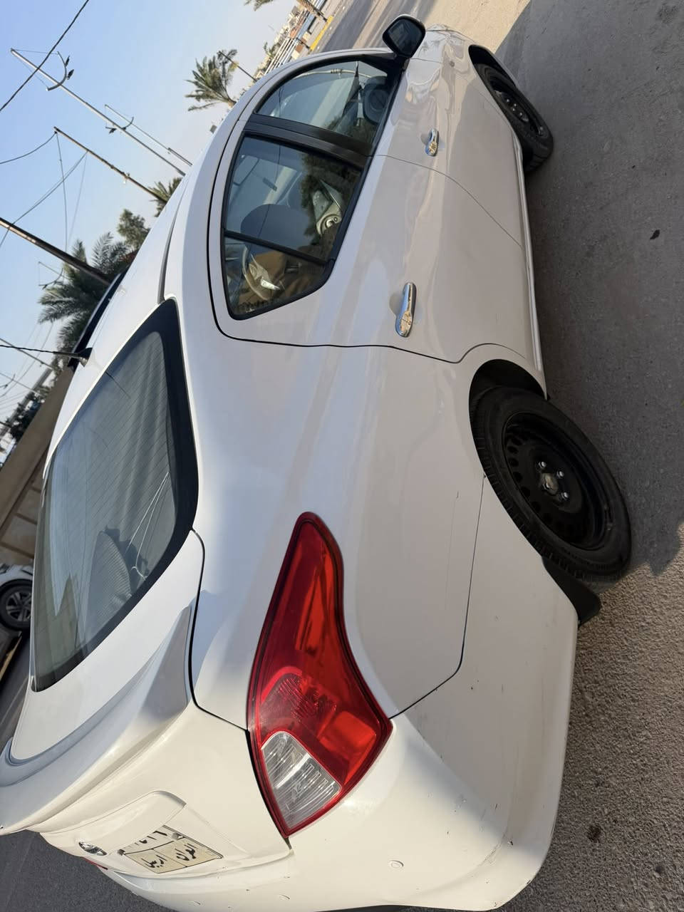 السلام عليكم نيسان سني 2021 كفاله سياره بس طخات بيه واضحه بتصوير بيع سريع 95 وبيه مجال ***********
