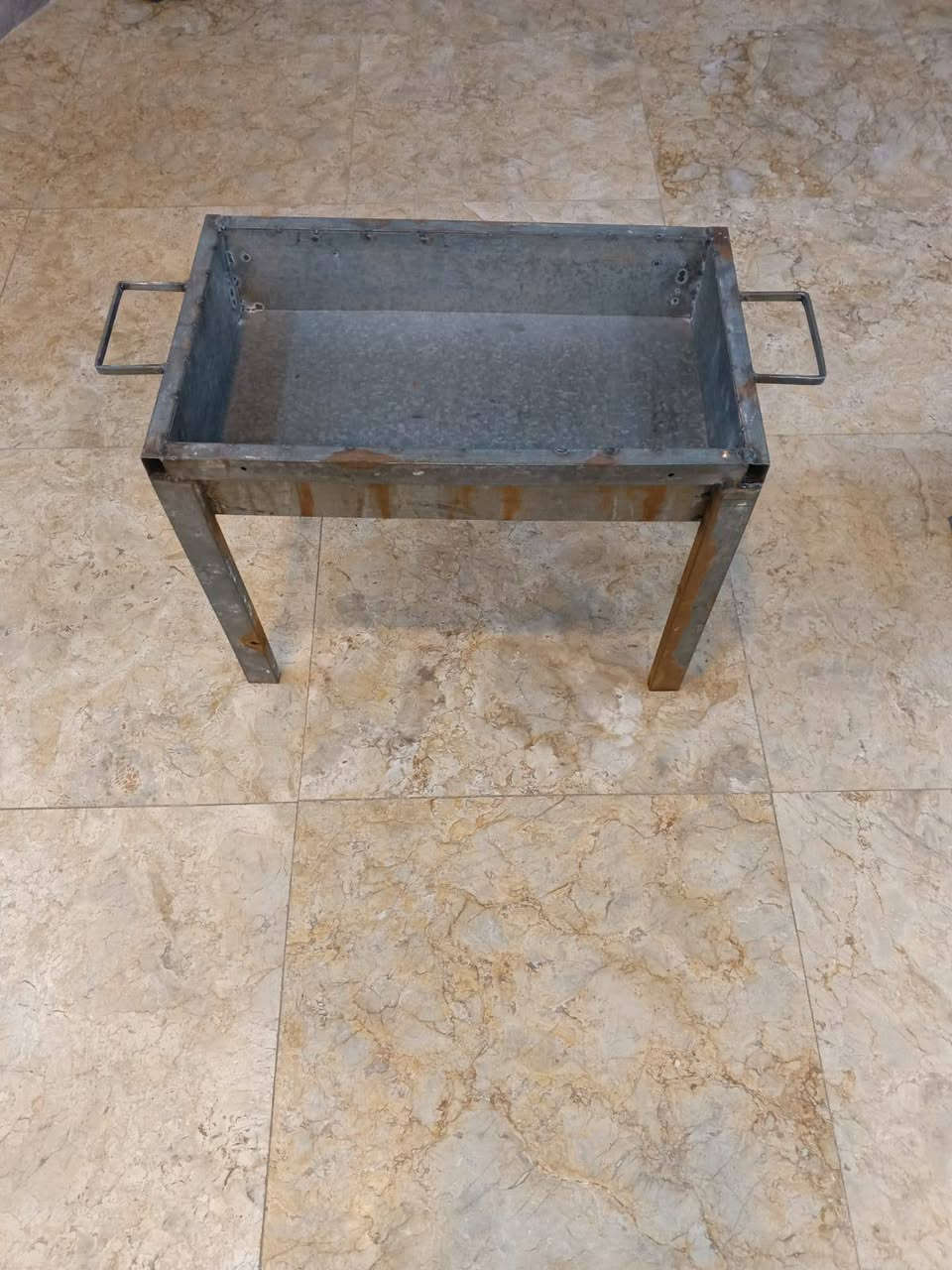 سلام عليكم مناقل للبيع ميسان حي جمعيات رقم ***********
