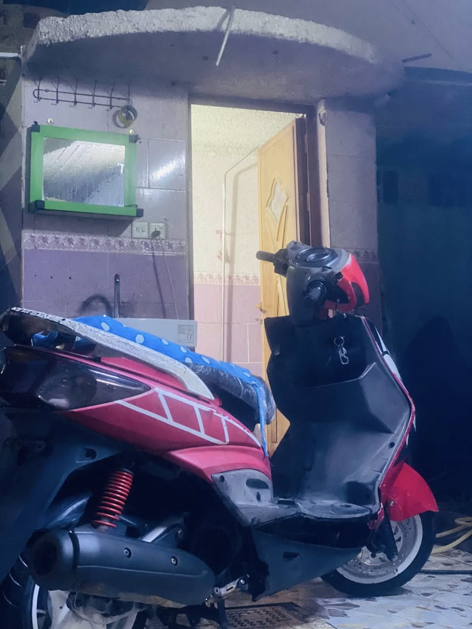 ((سكنس فحل نوزل قبق نفخ ياباني ))
سرعة 140  125cc

دراجة شوفت عينكم النضافه والمكينه ناعمه ومعدل شرط 

شراي يجي واتساب ***********
