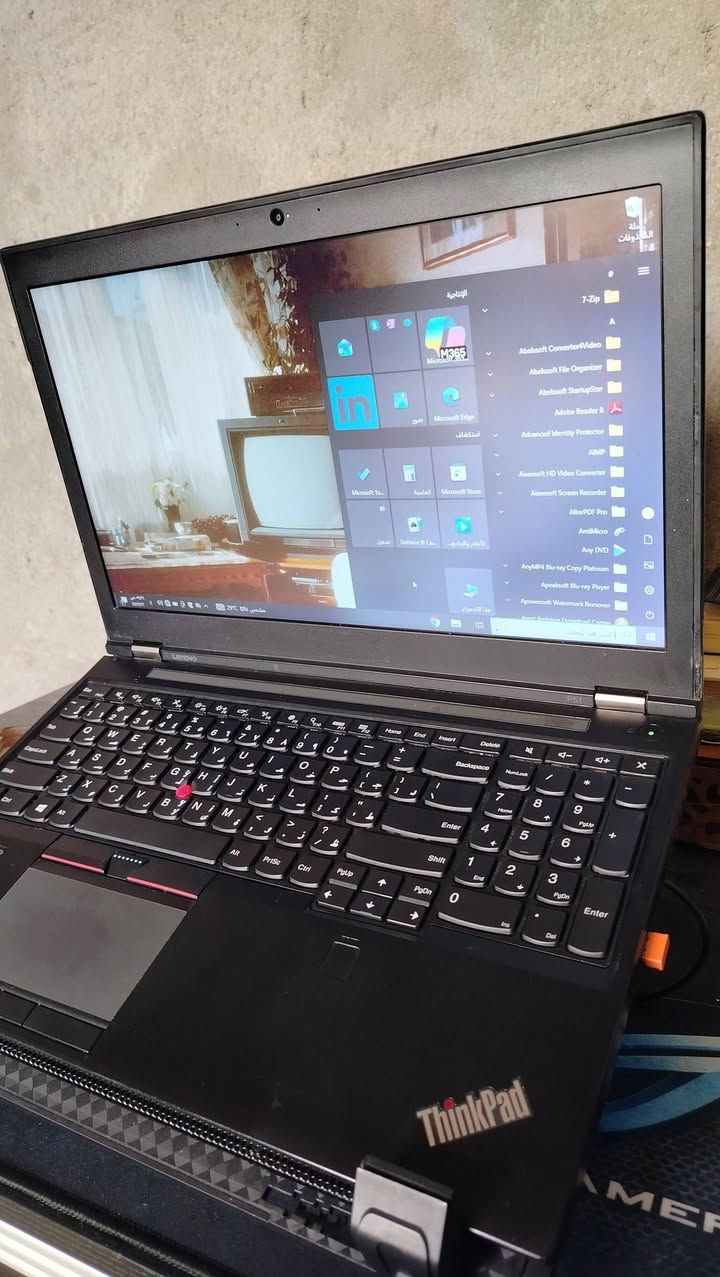 للبيع لابتوب Lenovo ThinkPad P50 Workstation*

*المواصفات:*
معالج: Intel Core i7-6700HQ  
رام: 16GB DDR4 يقبل لحد 64GB  ( مع امكانية إضافة 2 رامات ) 
هارد: SSD 500GB M.2 NVMe + يقبل اضافة 2 هارد  
كارت شاشة: NVIDIA Quadro M1000M 4GB + Intel HD 530  
شاشة: 15.6 FHD IPS ضد التوهج  
الحالة: نظيف جداً غير مفتوح، وياه شاحنته الأصلية 135W

*الملحقات:*
سيدي روم خارجي USB 3.0 جديد  
فان خارجي ( قاعدة تبريد خارجية ) 
جويستك Xbox  
ماوس باد گيمنگ كبير
ماوس

*السعر: 450,000 دينار  

المكان: البصرة - شارع ابر الخصيب الداخلي شارع ابو الجوزي
فحص الجهاز قبل الشراء  
واتساب مع اتصال: ***********
