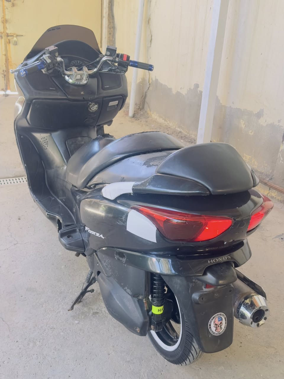 السلام عليكم دراجه فورزه08بصمه للبيع دراجه حلوه شلعه معدل فول لايت زنون عالي ناصي سستم سمعات ومسجل يدات تزويد سايد بريك شغال دبلات نضيفات طسه ناعمه كهربائياته كله شغاله عدادات كله شغاله باتري جديد  تايرات نضيفات حيل بيه خيط بسيط وهيه بارده من تحمه تكطع دراجه حلوه ونضيفه سعر700وبيه مجال مكاني كربلاء طويريج  شراي خابر ودلل ***********
