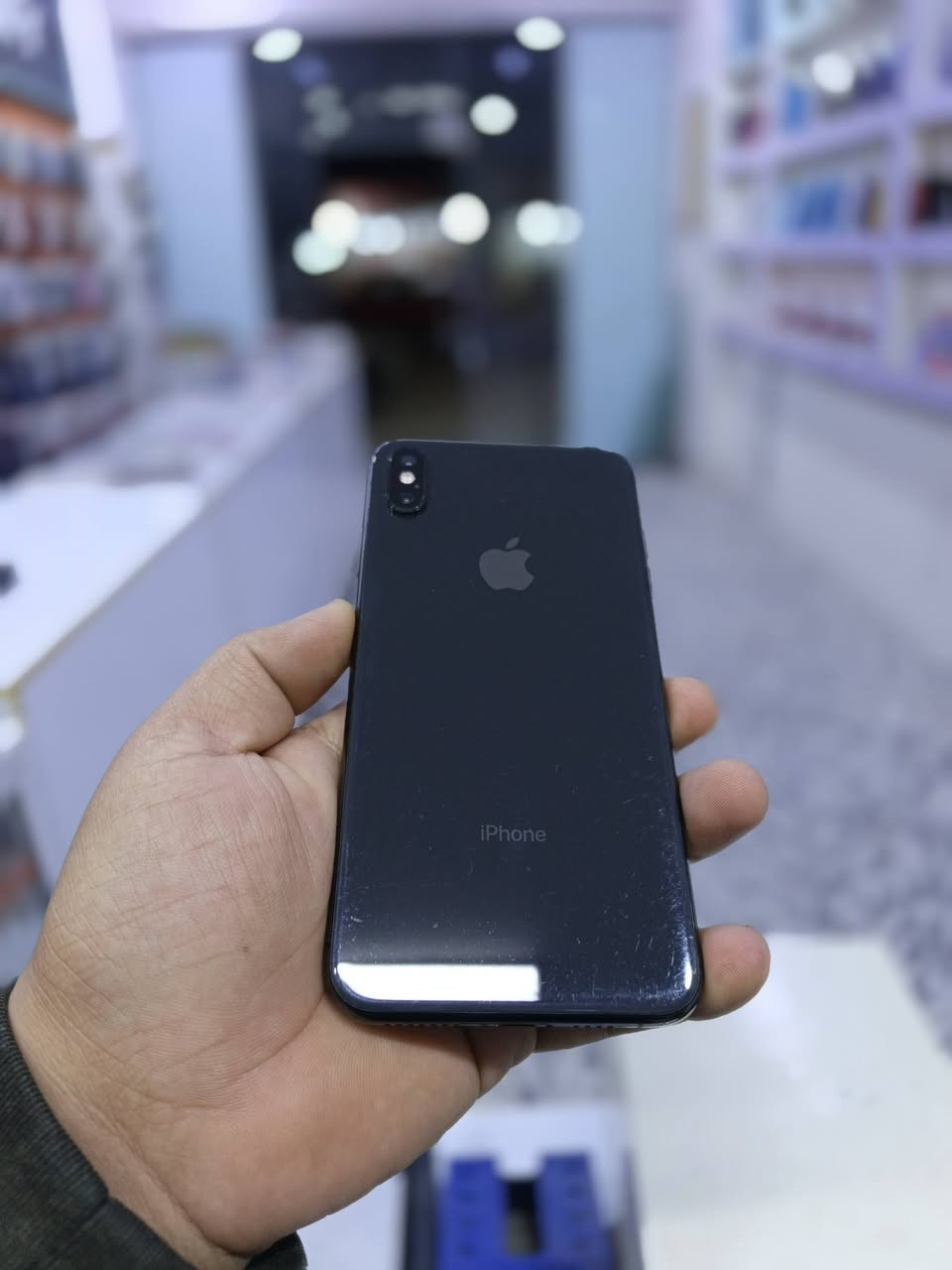 ايفون Xs Max
ايفون اكس ماكس 🎖
شرق اوسط AH/A☑️
ذاكره ٢٥٦ ✔️
بطاريه ٨٥ 🔋
فيس ايدي متوقف 💯
السعر ١٥٠ الف وبي حك جيه 
العنوان / نجف عسكري مدارس 📌
***********
