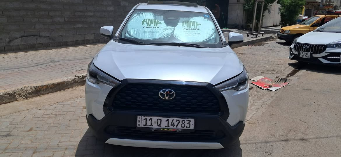 كورلا كروز٢٠٢٥ مكفولة عدا رصعة بالباب
مكانها بغداد 
السعر ٢٧ مليون وبيها مجال 
شاشة كامرة رادار مثبت سرعة اوتو هولد تبريد قطعتين سلايد كشن مخمل لايت لد
نظافة ١٠٠%
***********
