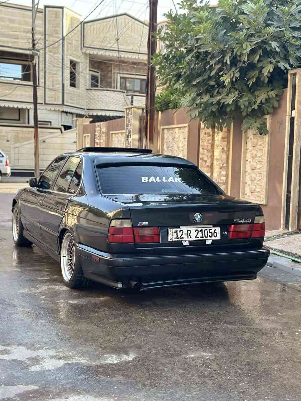 مديل١٩٩١
فول كير عادي 
غرفه جديده
كشنات جلد +كهرب 
تكوات كشن كهرب 
جمات كهرب 
بدون حادث جماليه فقط 
٥٢٠كبس 
محرك وكير شرط
سياره احلى من الصور متعوب عليها 
السعر 58
الاتصال بل رقم ***********
