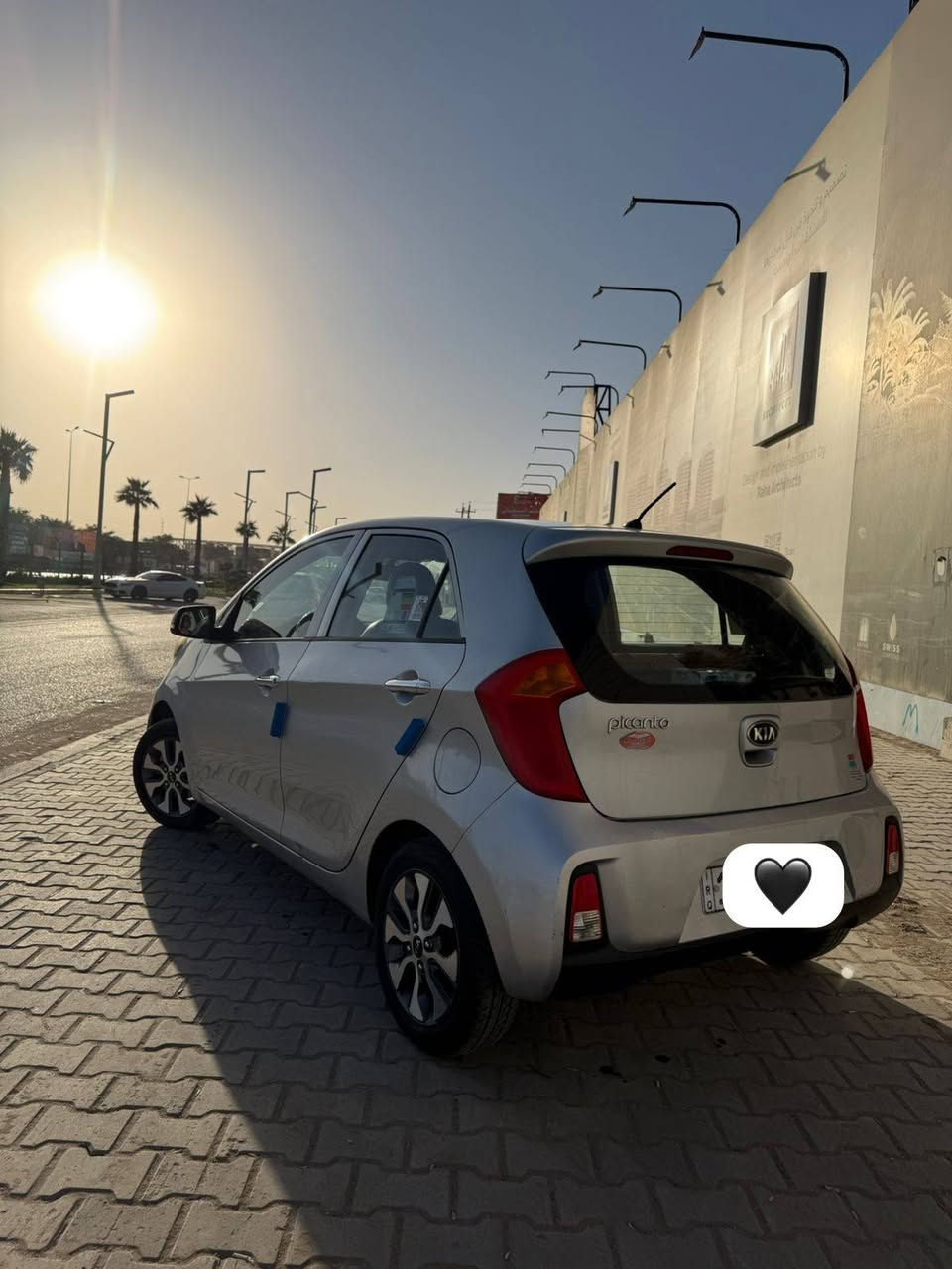 بيكانتو 2016 فول مواصفات كفالة عامة ماشية ٤١ السيارة فول مواصفات عدا البصمة
سلايد فتحة والمرايا الجانبية شفط 
شاشة لمس تحكمات بالجانبين 
تبريد وكالة كلة جديد 
تخم تايرات جديد 
باتري جديد
سنوية ٢٧ وتحويل ثاني يوم رقم بغداد الانكليزي واستعمال بانزين محسن السيارة مناقصها اي شي فقط شخوط بالدعامية الامامية اثر ضربة بسيظة وموضحة بالصور  
للاستفسار الاتصال على الرقم ***********
