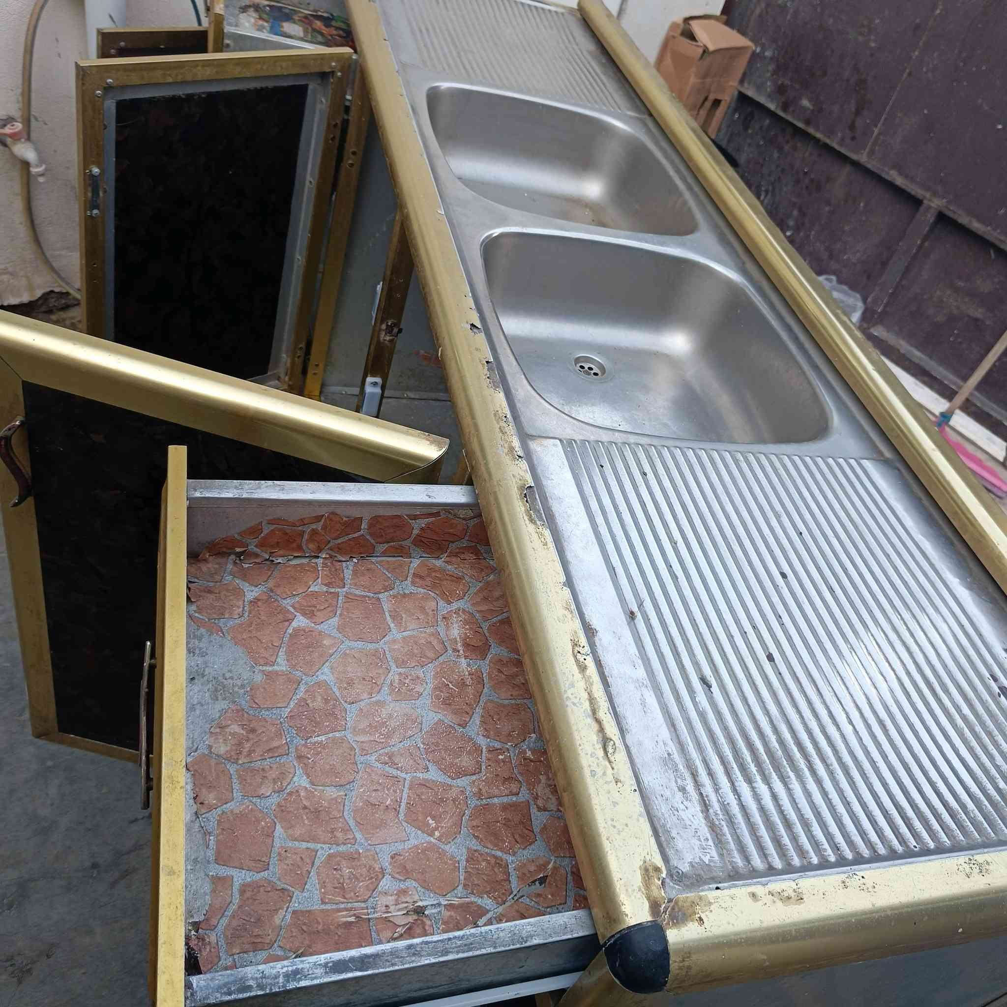 سنك لبيع نظيف حيل سعره 65الف اي استفسار اتصل على رقم ***********
