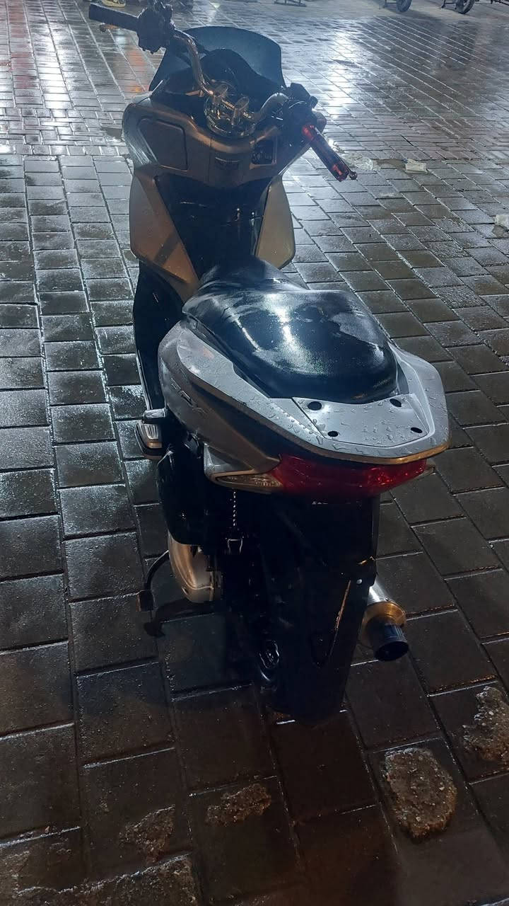 للبيع دراجه pcx  جيل ثاني ياباني الاصلي  مكينه 150 حساس حرف A نوزل خطين ستان كهربائي حساس ازدحام دراجه جديده  حساس شلعه معدل خير من الله دراجه تتعب تكول جديده مال جناي  مكان مدينت الصدر  السعر  مليون ٣٠٠ وبيهه مجال وبيهه مجال والاستفسا *********** 
عقيل 
***********
