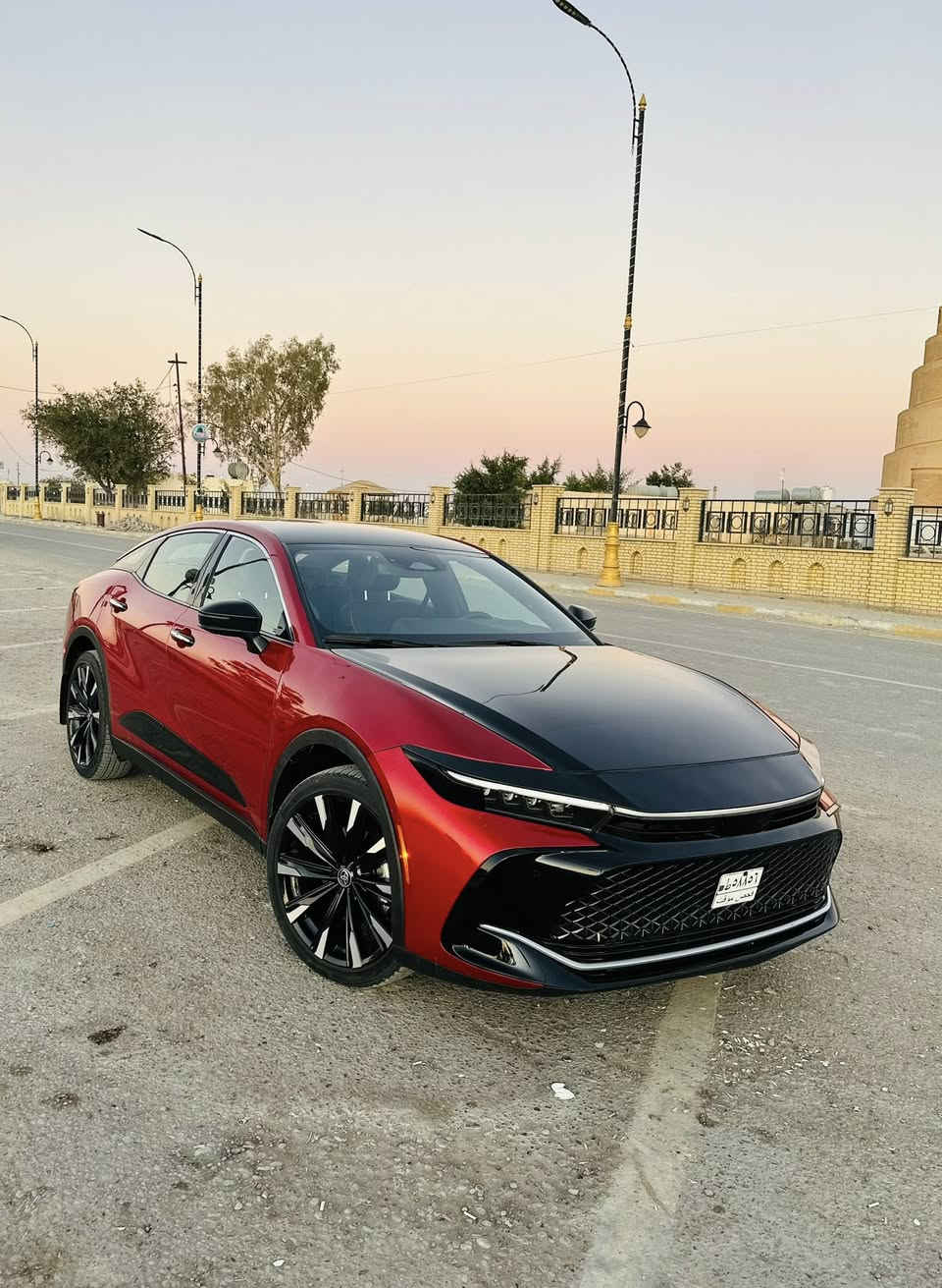 تيوتا كراون ماجستا ماكس هايبرد ❤️
للبيع فقط بدون مراوس

موديل :2024

الون :احمر مع اسود بلادي
الممشى : 5 الف فقط 
حجم المحرك : 2400 توربو هايبرد

الفئه :platnium
: المواصفات 

- لايتات 4 عدسات متحرك
- حساسات امامية
- ⁠حساسات خلفية
-  جلد ⁠حضن كنتارا بلادي
- ⁠كشنات تدفئه + تبريد
- ⁠شفتات ستيرن
- ⁠ستيرن تدفئه
-نقط عمياء 
-سستم صوت JBL
-بنوراما
-خزن ميموري 
-حساس عين
-اوتو بارك
وباقي المواصفات المعروفه بال بلاتينيوم

حره بدون رقم بسمي منفيس تكلفه الرقم 400 الف فقط

حادث السياره بنيد ودعاميه مبدل نفس اللون بدون قطره صبغ كفاله طاكه ايرباكات ستيرن + دشبول راجع صور حادثه واتساب

السياره جاهزه بالكامل معايزه برغي بشرط والبجم مغلف افلام حمايه ppf 

السعر 265 بيه مجال للشراي حك جيته

رقم الهاتف الشراي يتصل ***********
