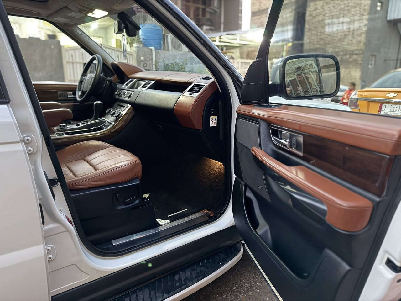 السلام عليكم رانج 2010 خليجي سياره فول جاهزه من الدعامية الدعامية جاملا خلفي ايسر مصبوغ رقم بغداد 8 سلند عادية مو سوبر رقم مميز 4 ارقم السعر 155

***********
