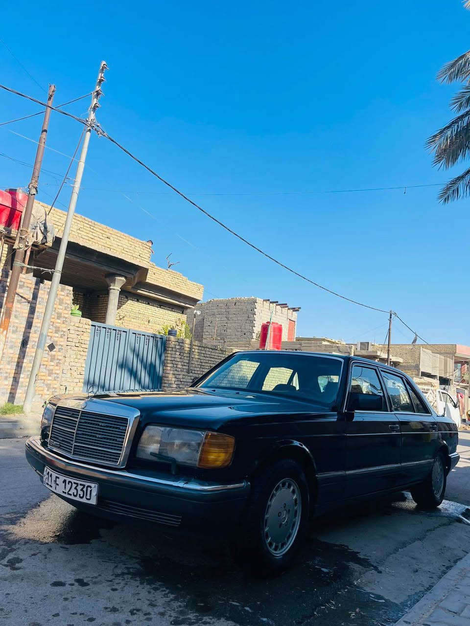 مارسيدس رئاسي موديل 1990 محرك بلادي 
تحويل مباشر بأسمي 
مكينة وگير وحدادية 
وتبريد خير من الله 
رقم بغداد بأسمي تحويل ثاني يوم السعر 52 
للأتصال *********** دهل اوران, واسط
