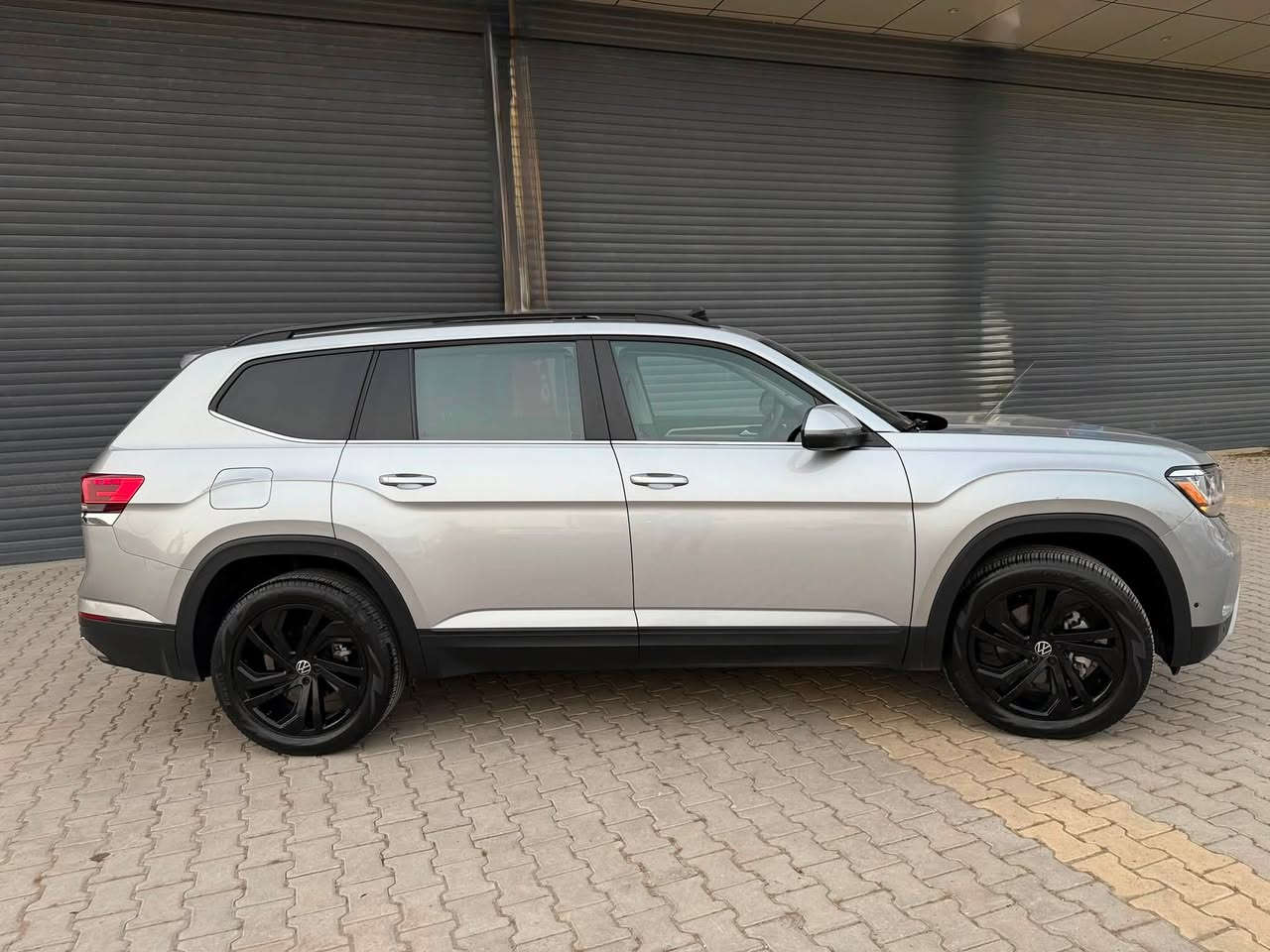 Atlas 2022 se 
فقط ٥٠ الف مایل ماشیە
سیارە فول مواصفات سعر کلش مناسب
نص بۆند صبغ بدون دواخل 
لایت بلادی 
ارباگ تاگ رجع بلادی 
محرک ٣.٦ کبیر 
دبل اکسل 
سیارە ب سلیمانیە 
*********** 
سعر ٢٣٥ مجال
