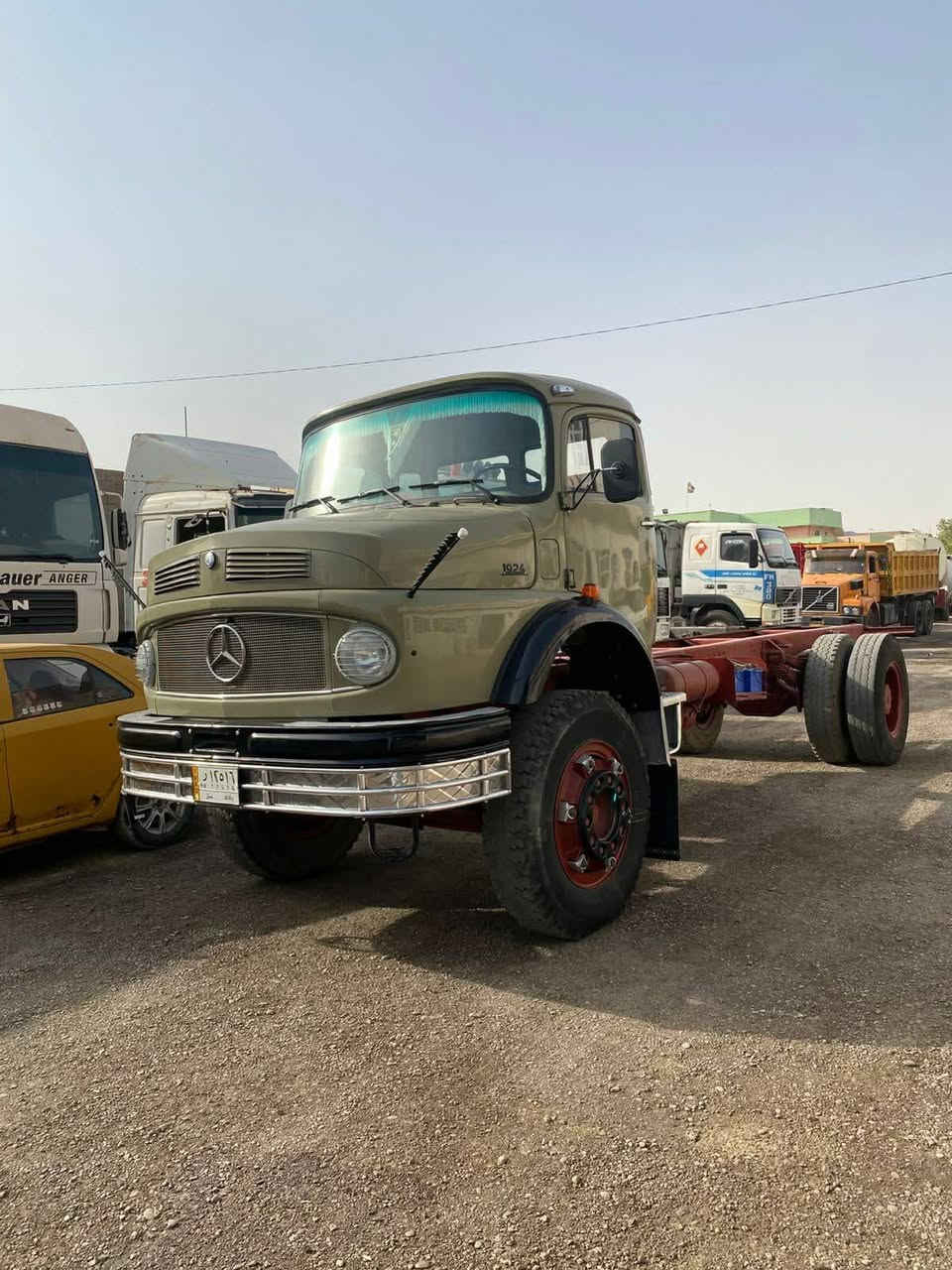 سلام عليكم البيع قجمه موديل 78 كير 25 عادي شاصي مطول تصل ***********
