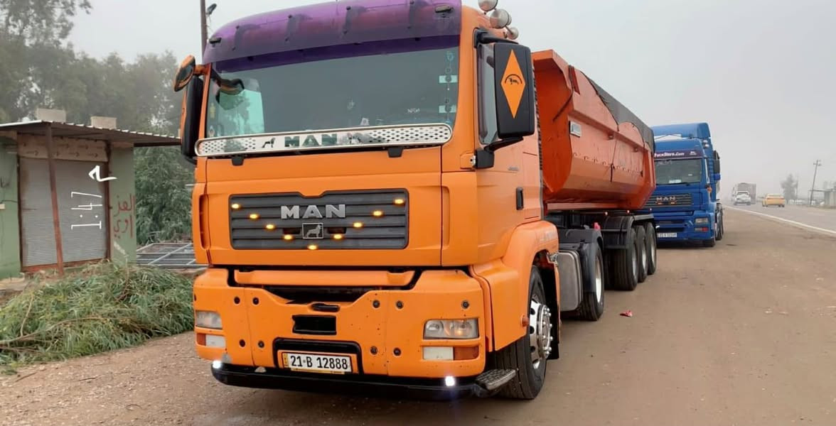 السلام عليكم مان 2005مكينة انجكتر 430عربانة مارك نيسان تخم تاير مربوطة بلادي بسمي ***********
