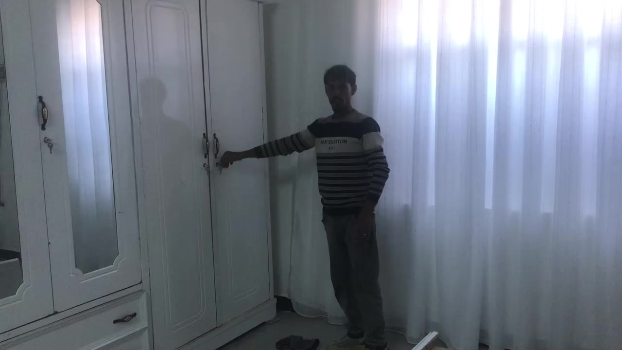 غرف نوم شغل نجاره عراقيه حسب طلب زبون احدث لمديلات شغل نزاكه وراقي اي مديل اشتغل مكان
سماوه اي ستفسار مراسله صفحه او تصال ***********
