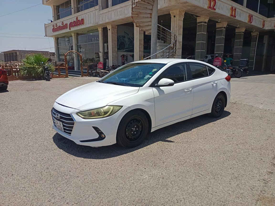 سلام عليكم  للبيع النترا موديل 2018 افانتي وارد كوري بيه صبغ قطعتين من كوريا والباقي كفاله من الضربه والتبديل والصبغ محرك كير تبريد حداديه كفاله رقم بصره جديد سياره فول مواصفات عدا الفتحه بصمه تشغيل ابواب بصمه مرايات شفط شاشه كامره خلفيه نضام أيكو نضام سبورت تدفئه كشنات لايت زنون محرك كير كفاله من الفتح سياره جديده رقم بصره تحويل سنويه جديده 2031سعر 108 مجال كلش قليل بدون احراج //***********/عنوان بصره.
