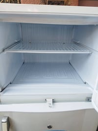 ثلاجه للبيع السعر 125 تجميد فول المكان بغداد سبع قصور الي يريده يراسلن...