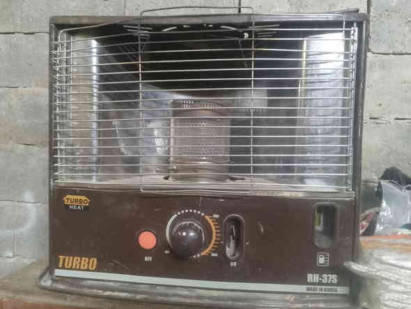 السلام عليكم 
ورشة حميد المحلاوي 
عمل وتصليح تنانير كهربائيه وهيتر طبخ وتصليح صوبات كهربائيه و نفطية  وافران جميع انواع الصوبات 
وبأسعار  مناسبة 
جملة و مفرد 
المكان  الانبار/حديثة /وادي الخمسة /قرب مدرسة الاخيار ح1 /قرب عمارة  دكتورة عربية 
*********** واتساب 
***********
