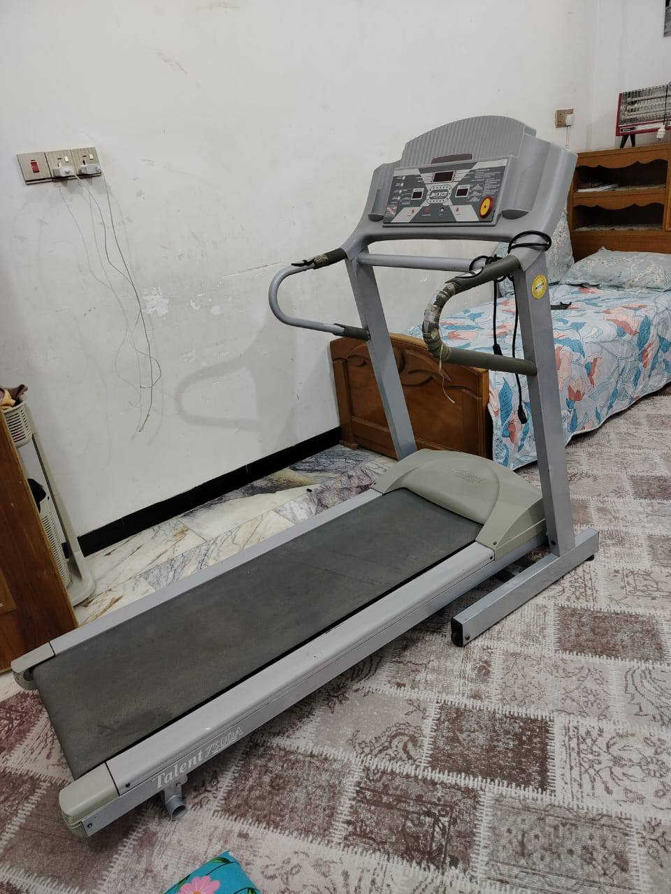 جهاز جري للبيع قفل 100يحتاج حساس عفيه مو شراي لتعلق كاتبه يحتاج  حساس***********8 كربلاء حي الميلاد
