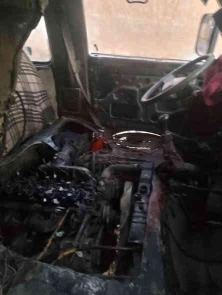 سلام عليكم سياره كوم حديد رايدهة 7 اوراق قفل سنويه بعدهة ماساقطه هاتف *********** سياره كايمه مكان السياره بغداد المدائن
