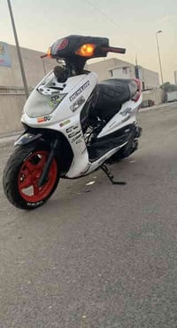 سكنس نثية مكينة راجع للبيع بيها نضوح من جبنه جوه الملف يرادلها تبديل ك...