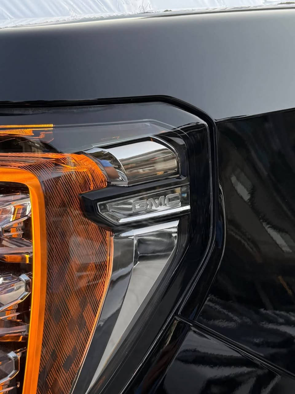 السلام عليكم ورحمة
2024 
YUKON DENALI
مواصفات فول واحد على واحد

وكالة المنصور زيرو اكرر السيارة زيرو 
ضمان 5 سنوات 
اشتريتها وصار عندي ضرف وهسه اريد ابيعه 
بعدهي بالمعرض  مدفوع الرقم وسعرها كامل 
سعر الزيرو بالشركة ٧ دفاتر ابيعه ٦٧٠ !!
مكان بغداد  

بلا زحمه لحد يكسر بسعر السياره بلا زحمه 

  ***********
