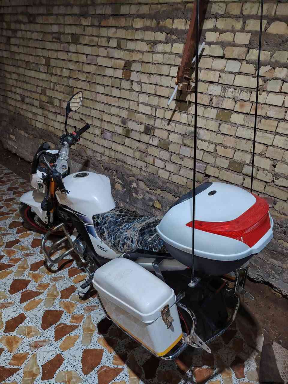 سلام عليكم ديوان موديل 20 سعر مليون300 استفسار ***********
