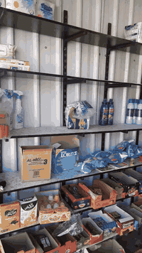 السلام عليكم
للبيع عارضة عامودي عدد ١ 
جام خانه الارتفاع ٢٥٠ سم والعرض ٢٦٠ سم 
+رفوف 
الموقع بغداد/حي العامل 
الرقم/ ***********
