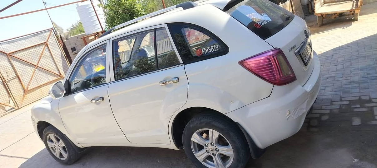 السلام عليكم 
ليفان X60
مديل 2016
السنوية 2031 تنتهي ستوة مجدد بسمي 
تخم تاير جديد 
تبريد ثلج 
لايت زينون 
دواخل بيجي 
السيارة جاهزة
مال جناي 
كير ومكينة جدد مكينة 1800 بلادي 
(كير عادي )
السعر 70 بيهة مجال او مراوس حسب القناعة 
مكاني ابو الخصيب محيلة 
رقم تليفوني ***********
