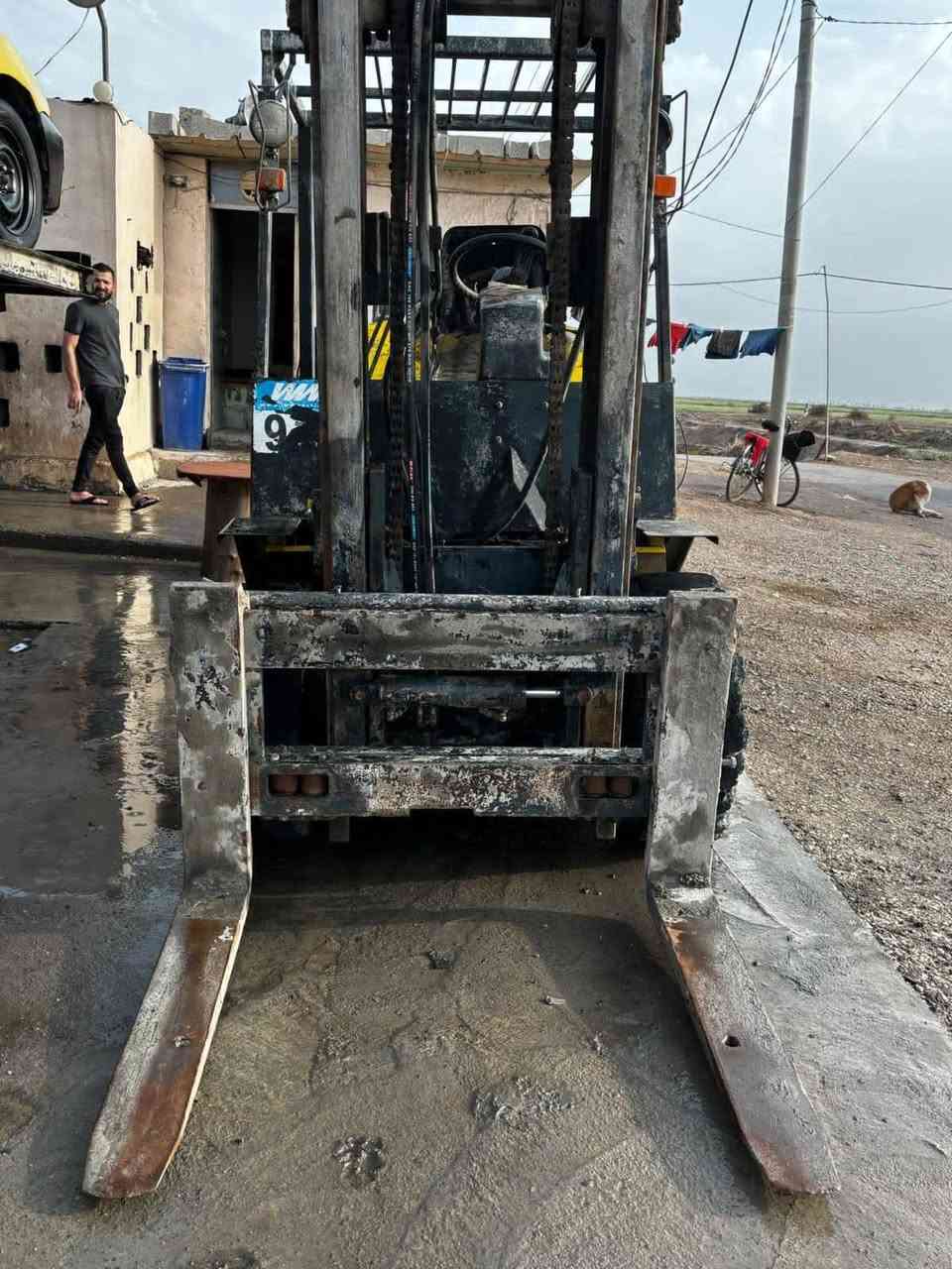 رافعه ياباني ٣ طن ونصف مكان ديالى بلدروز للاستفسار الاتصال بالرقم*********** واتساب***********
