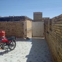 بيت في حي القصور مساحة ميتين متر لبيع طابو 25) ‏‪07727501830‬‏ بشارع م...