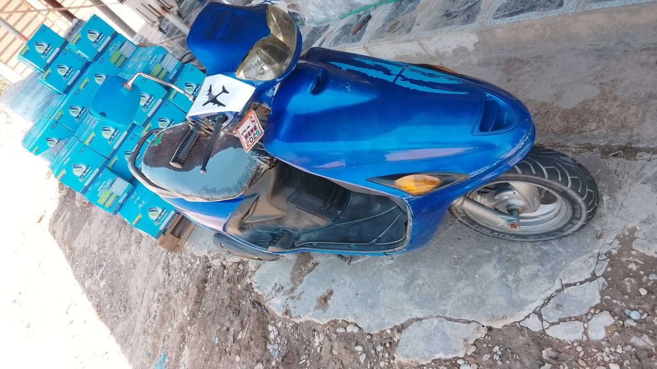 السلام عليكم درجة فراشة للبيع دراجة ما مفتوحه كله كامله سلف وهندر كهربائية كله شغاله السعر 375 مكاني بالاكرمين رقم ***********
