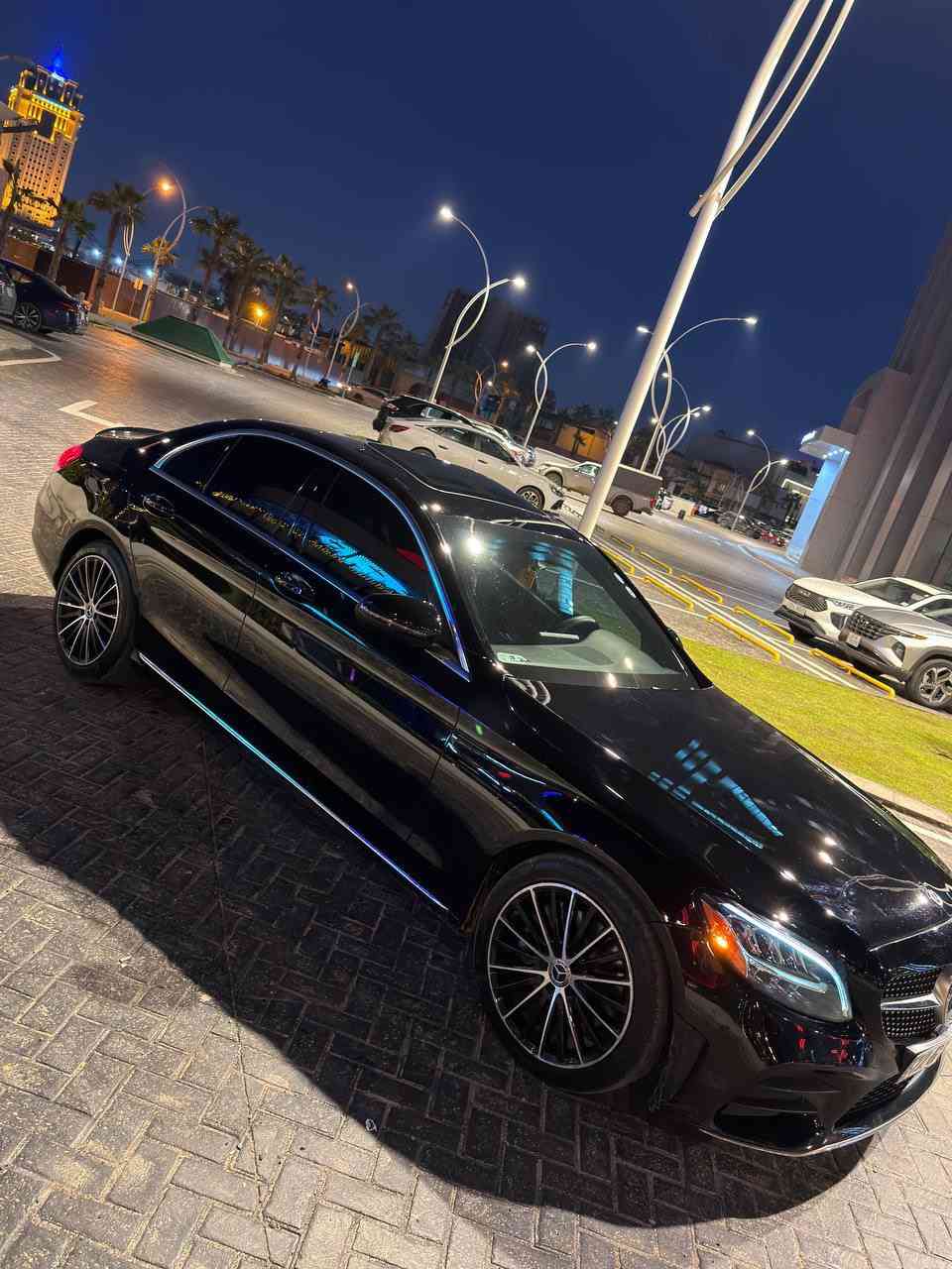 MERCEDES BENZ C-Class
C300 💥
الموديل : 2021 🚘
اللون : أسود 
كشنات خزن Memory set 💺 
رادار جانبي 👀 
رادار امامي 👁️ 
صندوق كهربائي ⚡️ 
داخل اسود جلد 
هندبريك بصمة ✔️ 
تحديد مسار 🛣️
مري حساسات 💥
مري شفط 🔥 
فتحة سقف 
ستيرن تدفئه
شاشة الكتروني داخل الجديد
شفتات ستيرن 
ليد داخلي 
اوتو هولد 
4 مودات قيادة 
عداد الكتروني 
لايت امامي 8 عدسات 
حساسات 360 درجة امامي وخلفي 
كاميره خلفيه
كروس سرعه 
المسافه المقطوعه : 50،000 mi 
الضرر : فقط خشم البنيد صبغ يعني مو كامل و4 اصابع بارد في الجاملغ الخلفي وتكحيل  بسيط في باب السائق 
ايرباك ستيرن مرجع سستم فقط ستيرن ( دركه )  
السيارة بدون دواخل وبدون اي ملاحظات وبدون اي نقص دهن وتايرات وطخم كله جديد ووكالة تشغل وتمشي بدون متصرف دينار واحد
السعر 26،800$ ( 268 ورقة ) 💸 💵 
*** السيارة رقم اربيل  وعنوانها اربيل - ERBIL 
للتواصل : 
*********** 📞 ☎️
*********** 📞 ☎️
