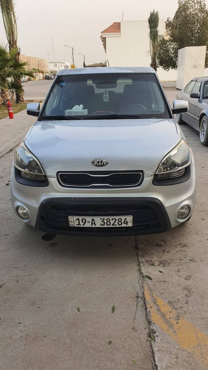 السلام عليكم صول 2012 السياره حلوه وجاهزه سنويه 29 مداور ثاني يوم كير مكينه خير من  1600 جي دي اي المكينه مكفوله السياره بها سونار *********** مكان السياره كربلاء السعر 92 وبيها مجال قليل تصل والرزق على الله مراوس هم ترهم حسب القناعه بدون حدث قويه
