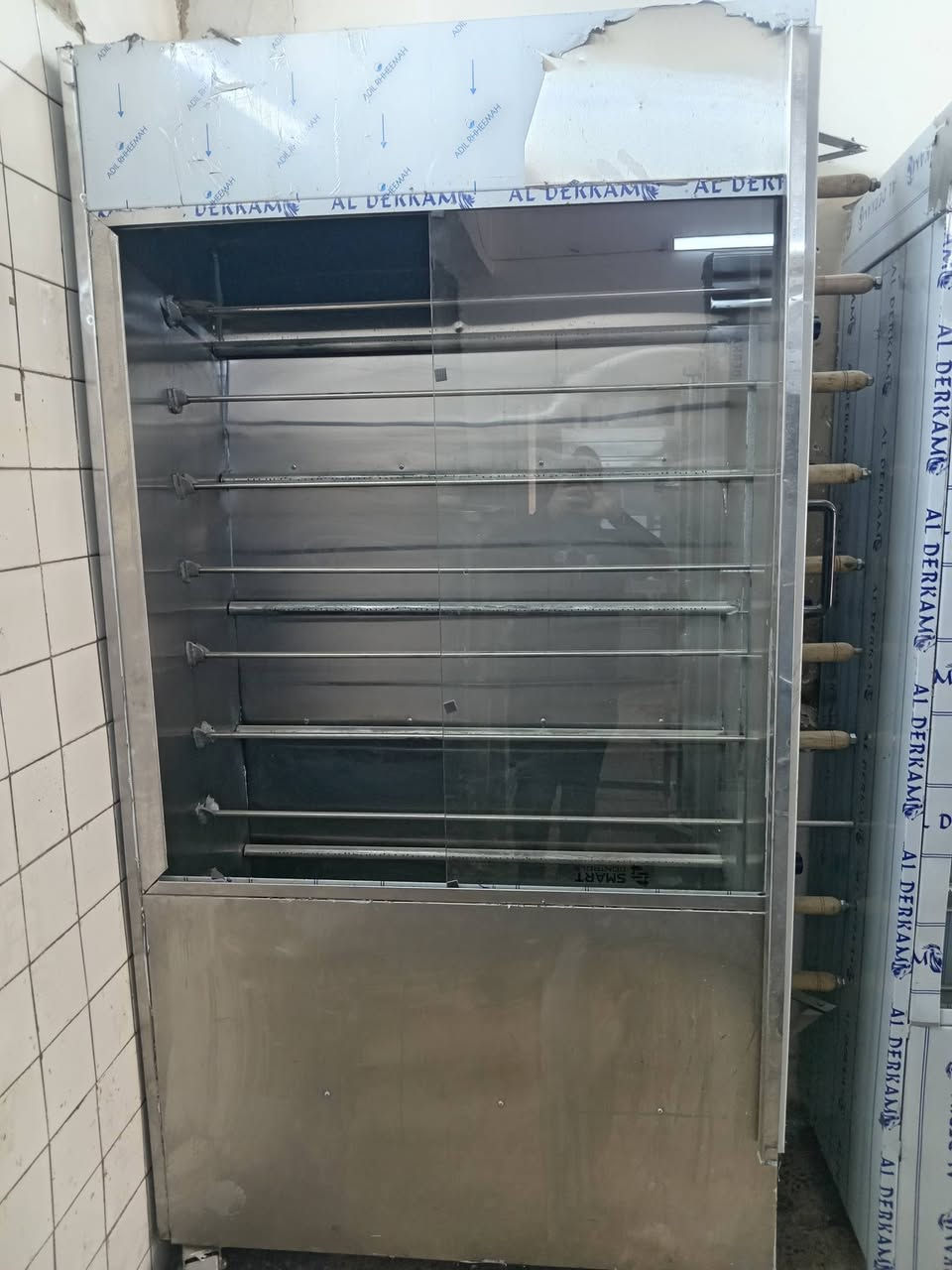 مستعدون لتجهيز المطاعم بكافه المعدات جديد ومستعمل وشراء الغراض المطاعم المستعمله الاستفسار اتصال او واتساب ***********
