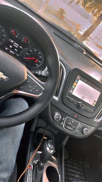 ماليبو 2017 حداث مرفق الصور البيع سعر 93وبيها مجال حك الجيه  او مراوس ...