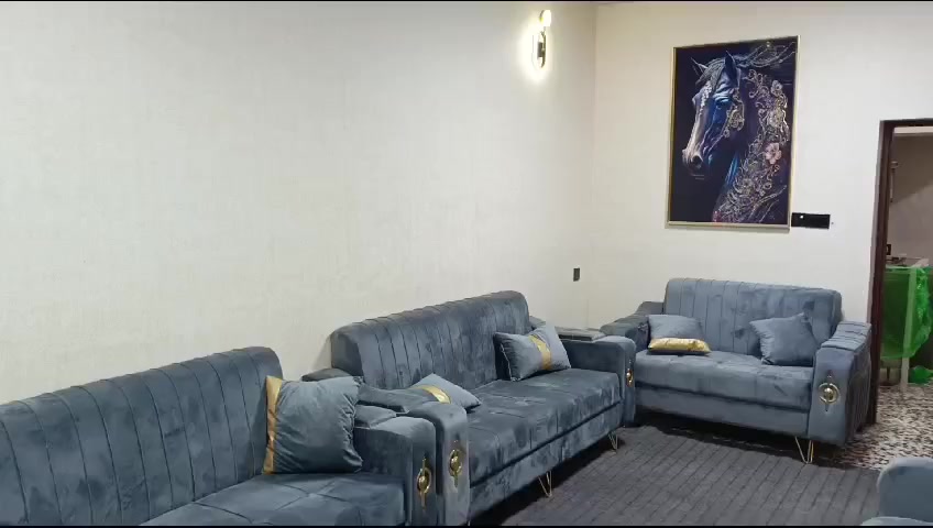 شقق ارضيه مفروشه للايجار
السلام عليكم توجد شقق ارضيه مفروشه للايجار الشهري او الاسبوعي 
شارع فلسطين قرب جامعة المصطفى 
للتواصل برسالة واتساب ***********
