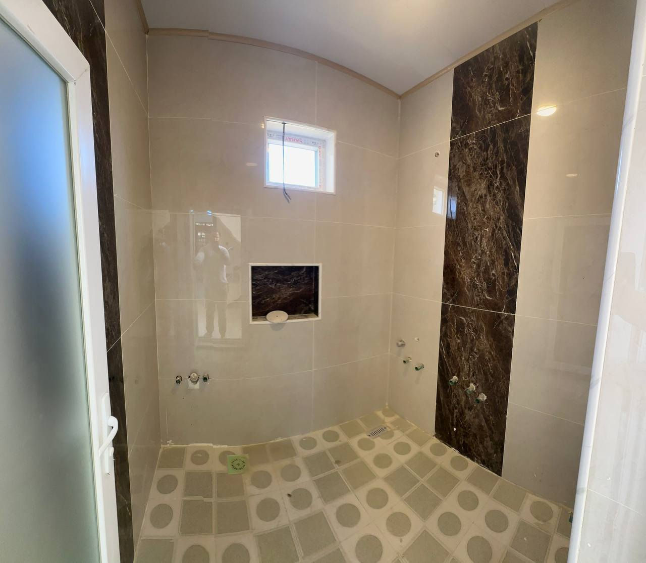 🏠 بيت للبيع بناء جديد
في حي الامين / شارع ابو التنانير 
مساحة ١٠٠ متر مربع
🌿 للاستفسار الاتصال بالارقام ☎️
***********
***********

🔹او زيارة مكتبنا ( مكتب علاء صاحب دوحان )
 فلكة الجامعة / بداية شارع حيدر  حجي هندي
