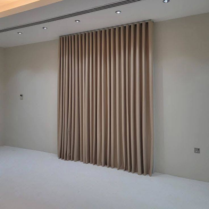 ستائر الفيروز تقدم لكم أروع الستائر حسب الطلب ولقياس الموقع شارع المستوصف يم مجمع عبدو ناحيه الامام 
***********
