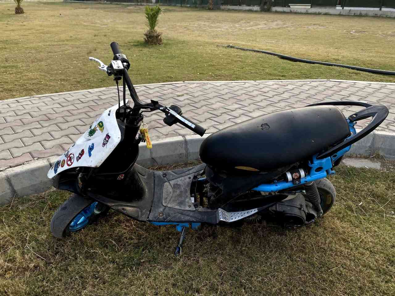 السلام عليكم ماكس مال لعب شلعة ومعدل دراجة نكرة سلف شوكت ما تريد
رايدها ب350 وبيها مجال بسيط حك جية مكاني البياع الرسالة الثانية ***********
