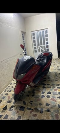ماجسته للبيع شغاله ومابيه شي نقصها بس كابريتر وباتري ابيع كوم حديد  سع...