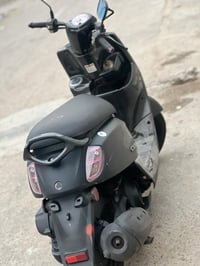 دراجه بوليس حديث بيها حادث بجم وحاضنه البجم مابي شي للبيع دراجه كفاله ...