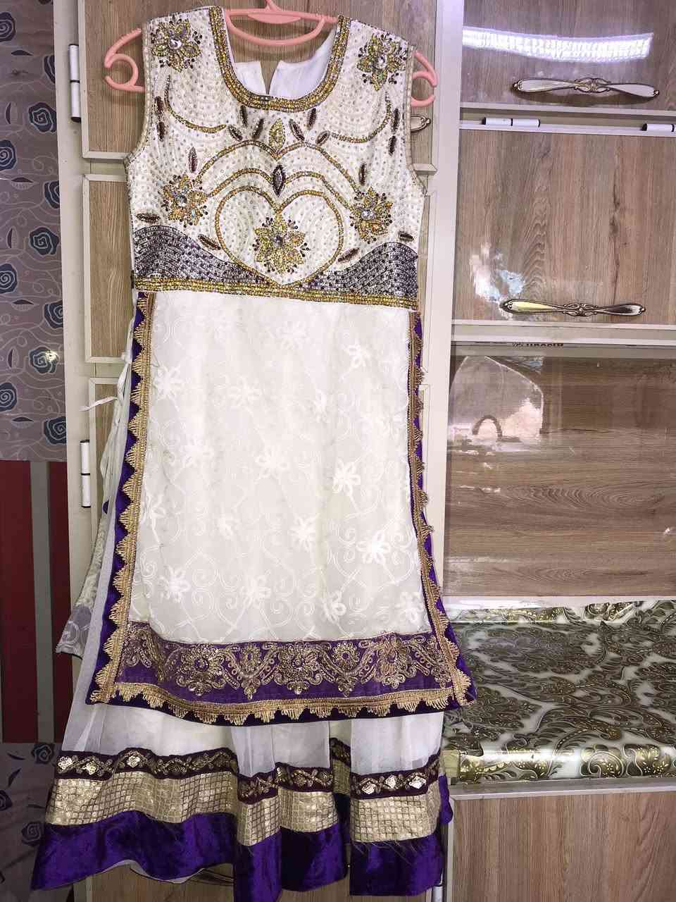 زي هندي اصلي  كلش جديد. يلبس عمر١٠ سنوات.  السعر ب١٢.  ويه التوصيل


**إذا كنت صاحب هذا الإعلان وتريد حذفه لأي سبب، رجاءا أرسل رسالة إلى الدعم الفني**