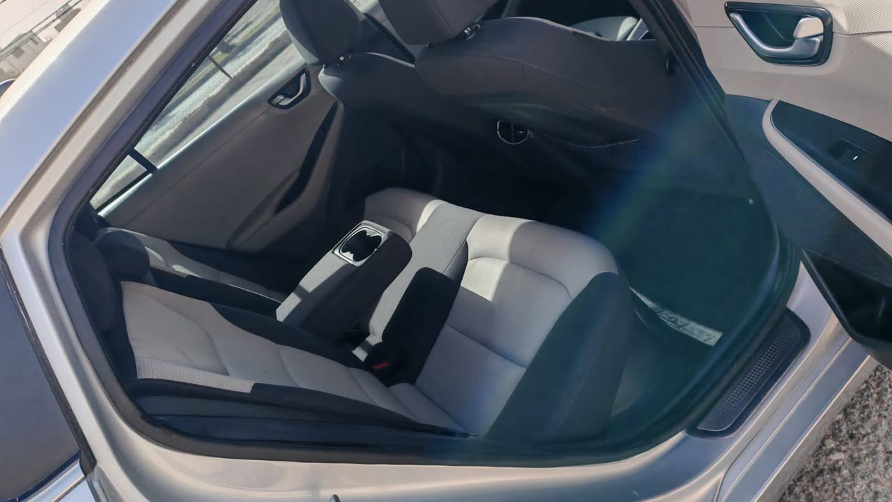 أقساط أقساط هونداي ايونك هايبر موديل ٢٠١٨ اعلا صنف دفعه ٣الف شهري ٢٥٠ فل كامل ترخيص طويل من رآسي لراسك 0799602089


**إذا كنت صاحب هذا الإعلان وتريد حذفه لأي سبب، رجاءا أرسل رسالة إلى الدعم الفني**