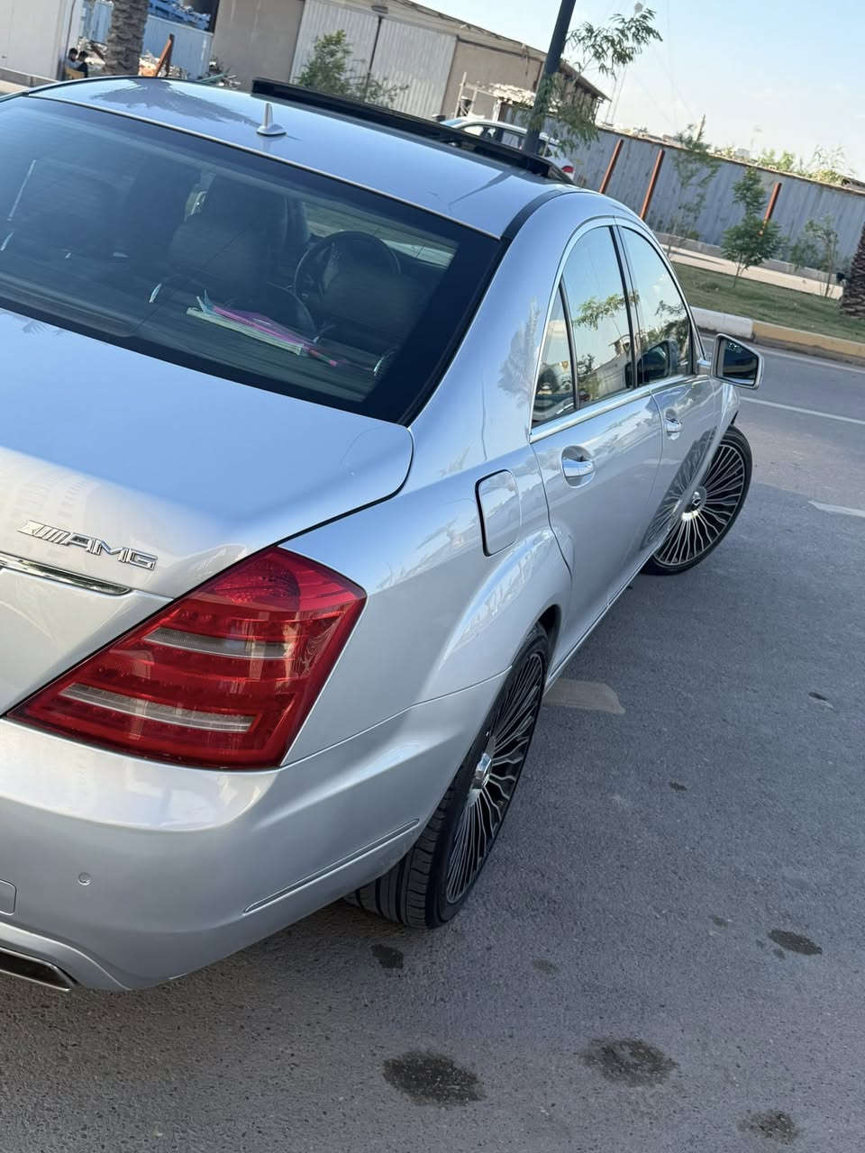 السلام عليكم مارسيديس S 350 موديل 2010 فول موصفات بيبان شفط و فتحه سقف و أناره ليليه مثل الكديلاك و حساسات و رادارات و كامره خلفيه


**إذا كنت صاحب هذا الإعلان وتريد حذفه لأي سبب، رجاءا أرسل رسالة إلى الدعم الفني**