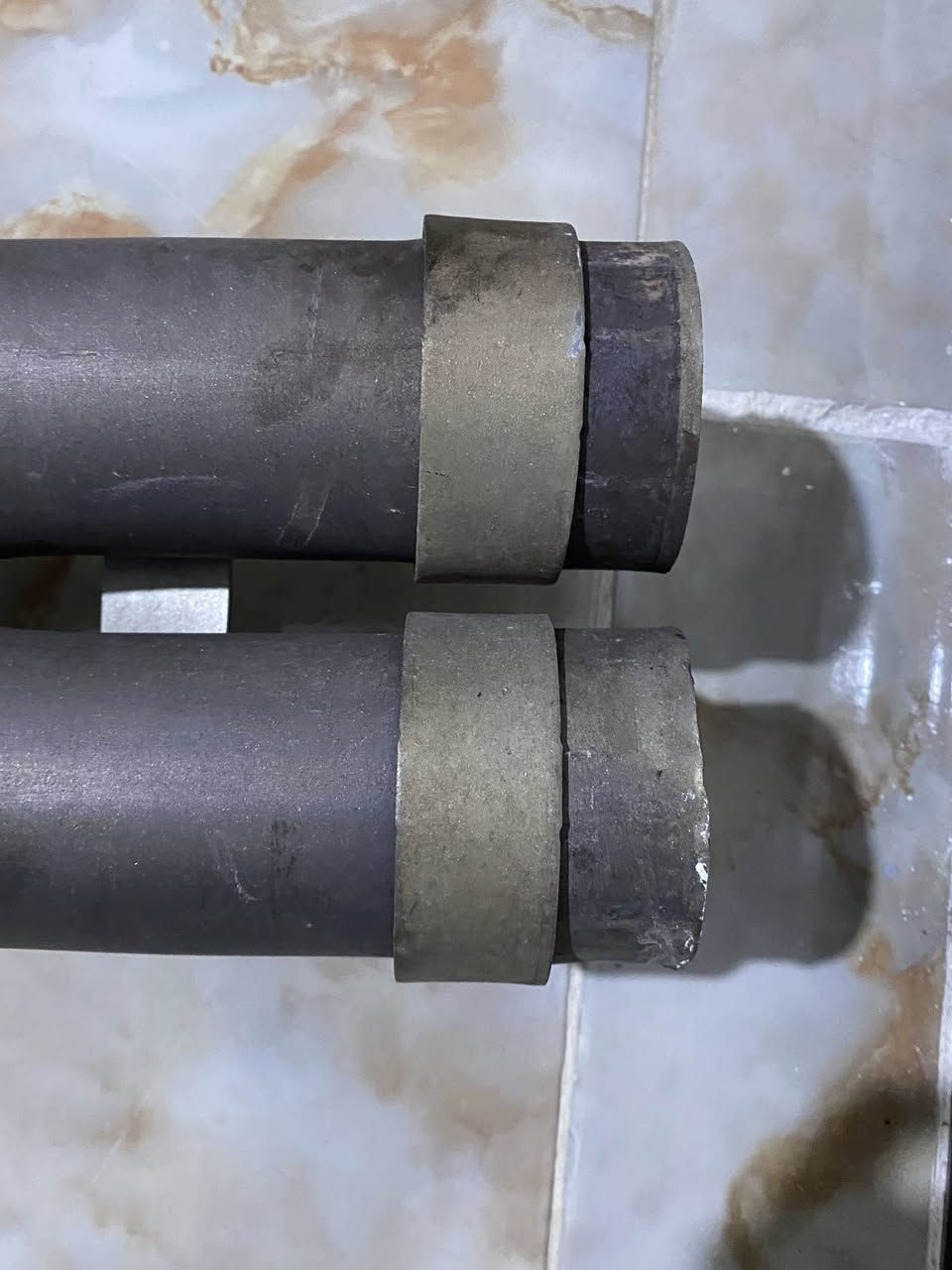 سلام عليكم 
اخوان كزوز كورسا اكستريم جارجر جالنجر اوبامه يرهم

كزوز كله قفايص 
بس حطيت وسطيات بلنص وشلتهن ورجعت البوري نفسه
كزوز صوت مرعب بمعنه الكلمه
مكاني بصره
***********
