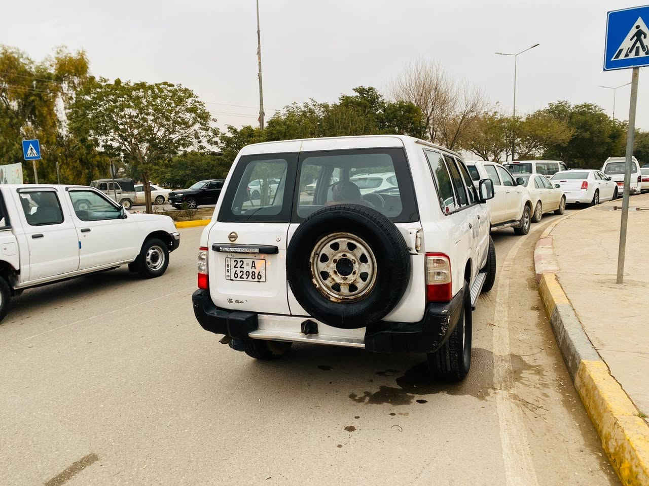 السلام عليكم اخوان باترول 2001 رقم اربيل رقم دولي ثاني يوم التحويل باسمنا مكينه كير لوكير شرط البدي شوف العين والتايرات نص عمر موجوده في بغداد السعر 90 ورقة للتواصل هذا رقم صاحبها يوسف ***********
