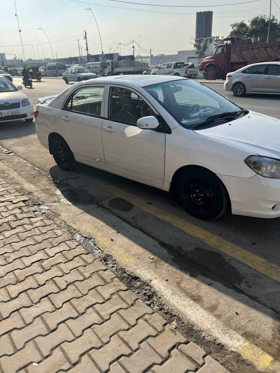 سلام عليكم بي وا دي كير عادي  موديل 2013 بسمي رقم دولي بيه كم قطعه صبغ ابيع حزام  كير ومكينه وحداديه وتبريد خير من الله سياره بصمه فتحه اشاير مري جلد شاشه  لايت زنون سعر 39 وبيه مجال بسيط حك جيبه عنون بغداد مشتل ***********
