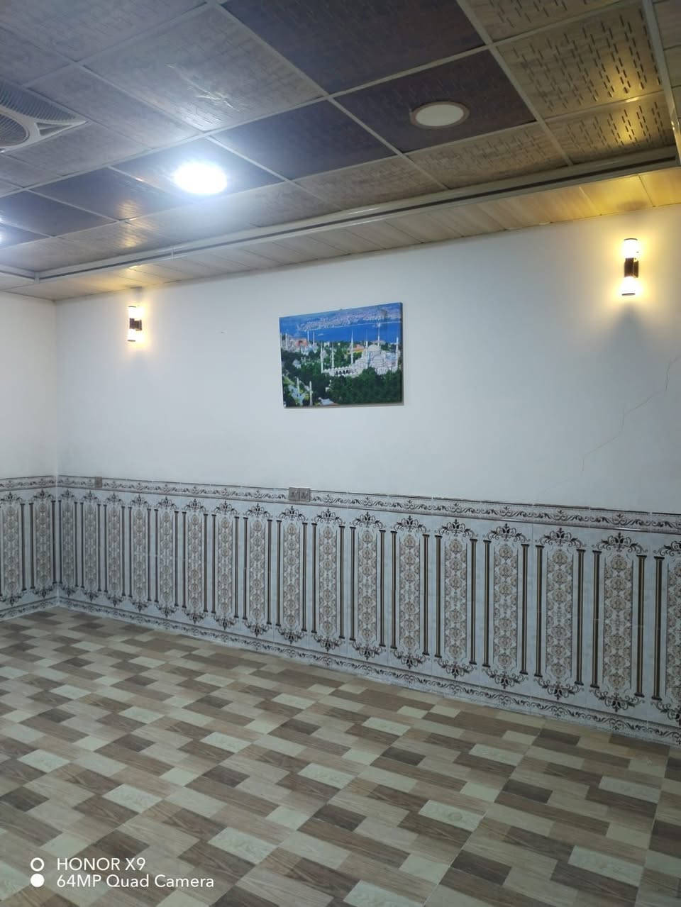 دار اجار 100م بيت صفر 
الموقع القادسيه الثانيه شارع ابو وليد استفسار اتصال على واتساب 
***********
***********
