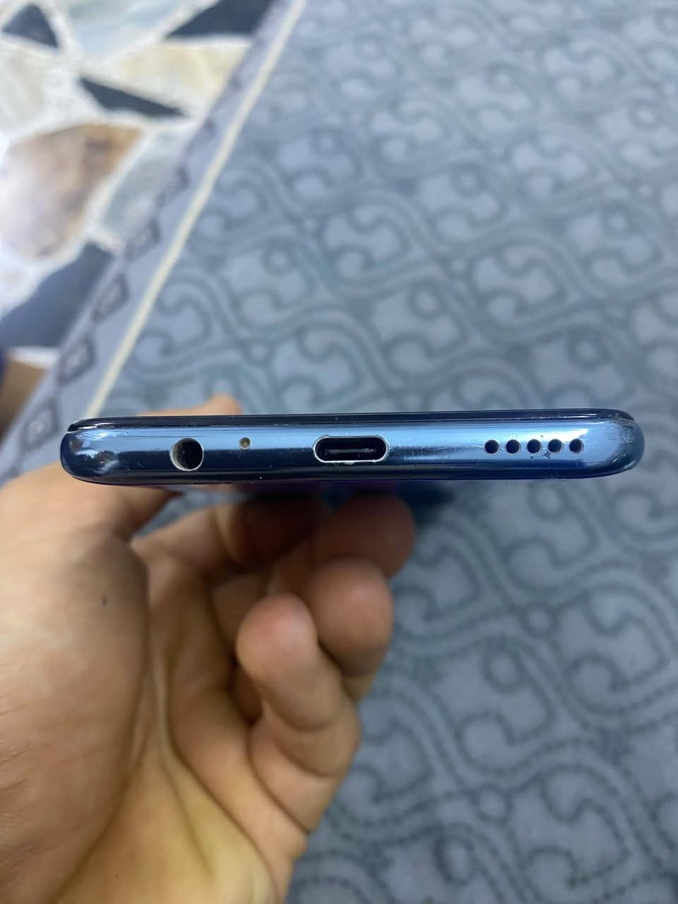 Y9s نضيف حيل
ذاكره 128 مبدل شاشه اصليه 
ب95 الف قفل قفل مكاني حي العسكري
رقمي ***********
